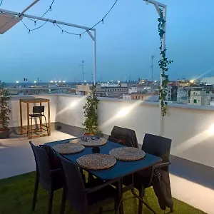 Attic8 , Bari Włochy